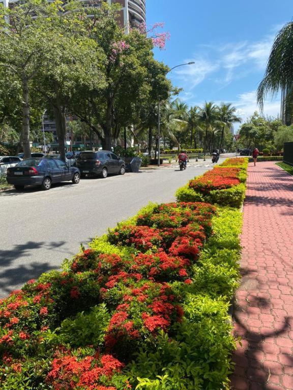 Flat Com Vista Panoramica -15- Na Barra Da Tijuca - Estacionamento Gratuito - Frigobar - Ar Condicionado - Piscina - Academia - Balsa Para Praia Gratis - Varanda - Vista Parcial Mar E Lagoa ริโอเดจาเนโร ภายนอก รูปภาพ